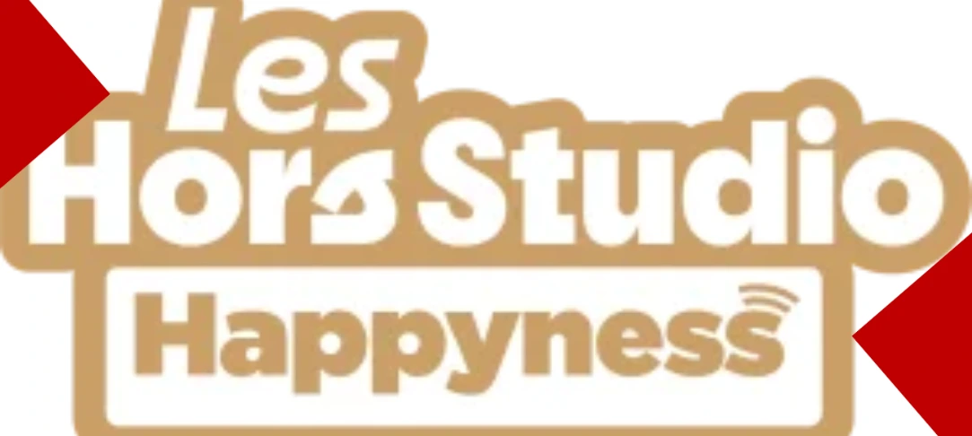 Image du logo Les Hors studio happyness sur un fond blanc avec des triangles rouge en en haut à gauche et en bas à droite