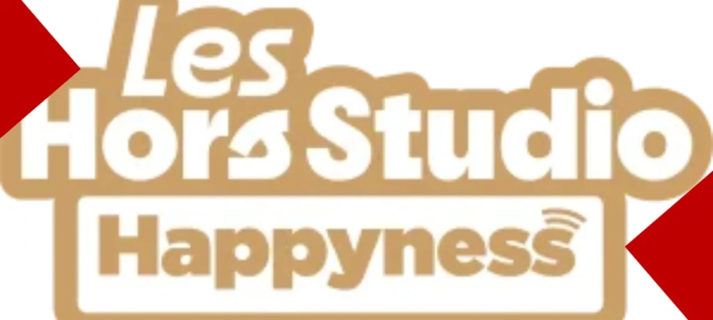 Image du logo Les Hors studio happyness sur un fond blanc avec des triangles rouge en en haut à gauche et en bas à droite